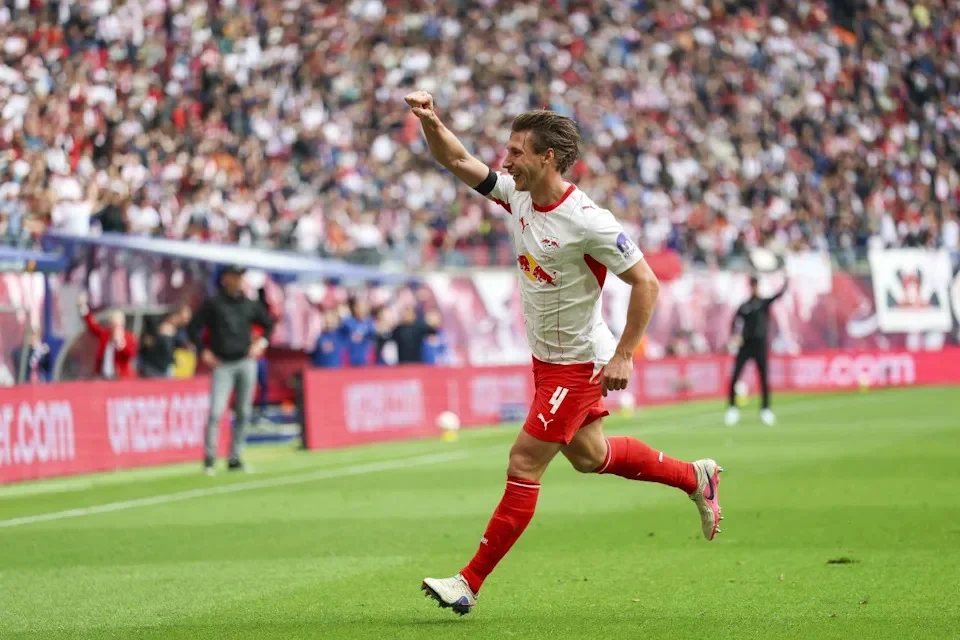 Bundesliga Team of the Week – Matchday 33